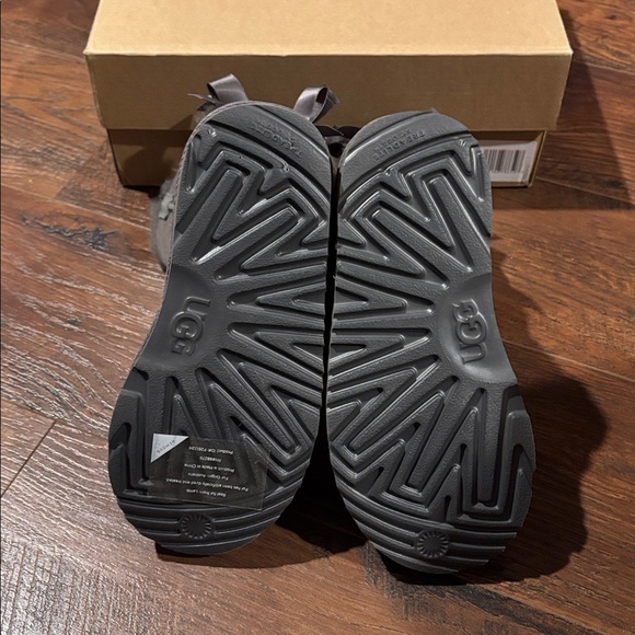 UGG K Bailey Bow II Grey Kids US 13 WD - Picture 4 of 4